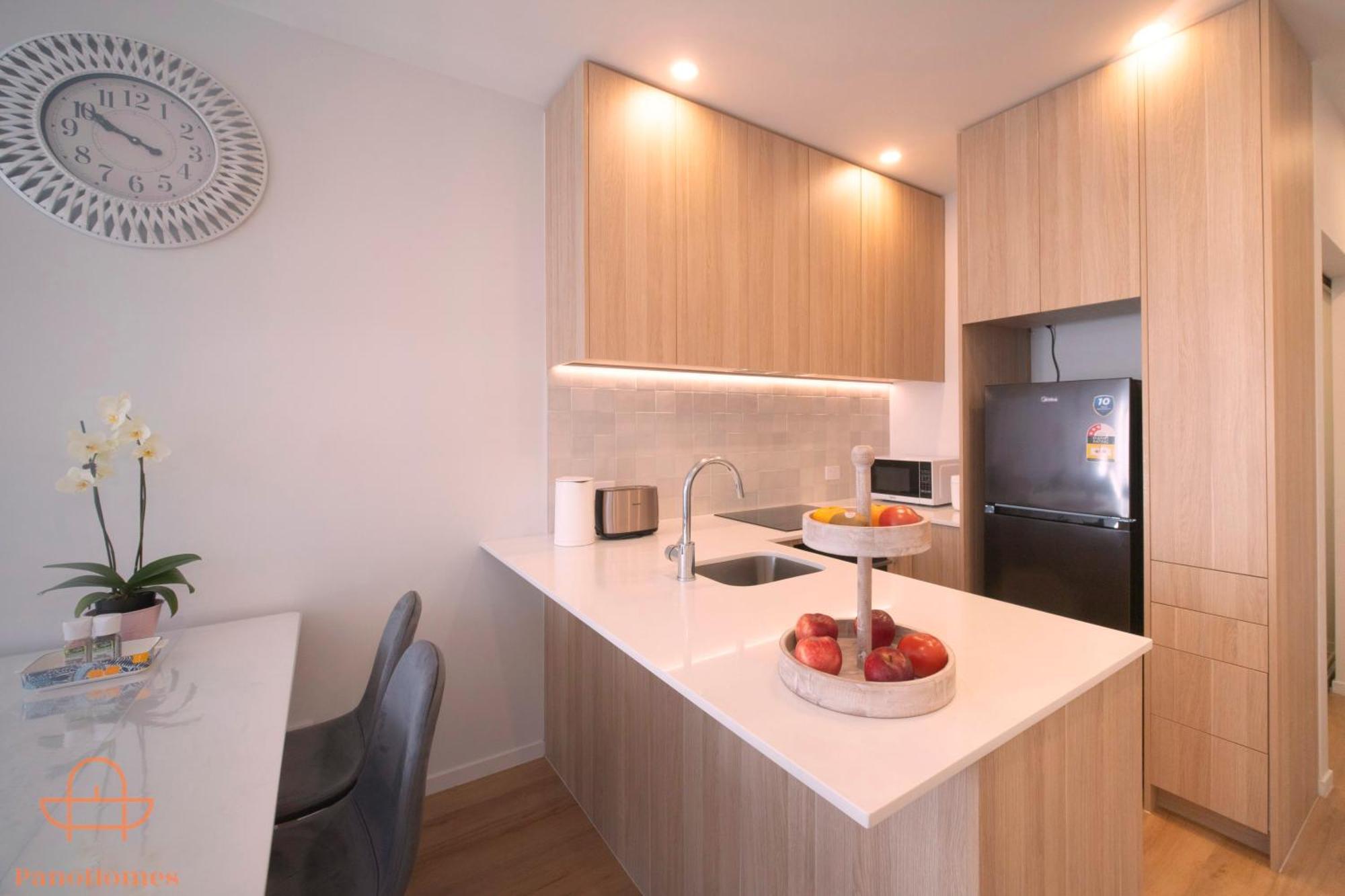 Modern Townhouse Close To City With Full Kitchen - Ellerslie Окленд Экстерьер фото